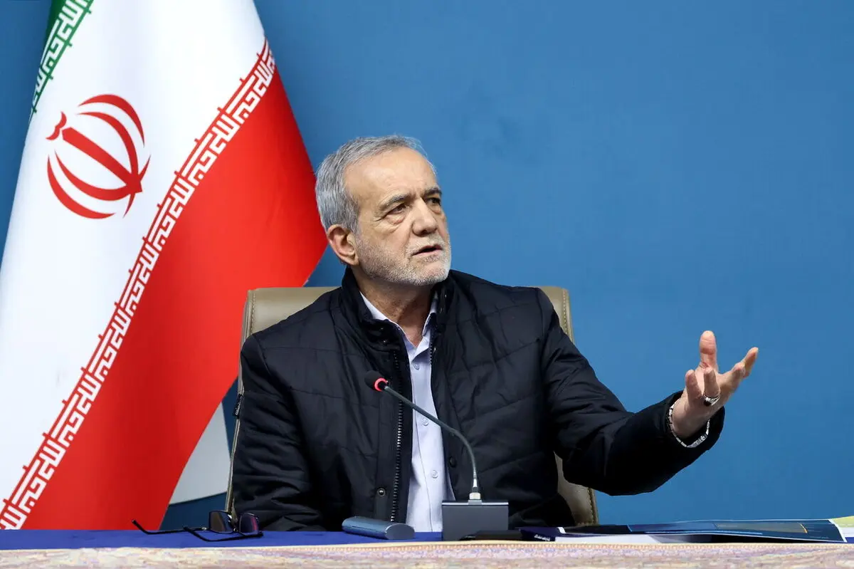 پزشکیان: باید از ظرفیت تبلیغی مساجد برای حل مشکلات بهره برد