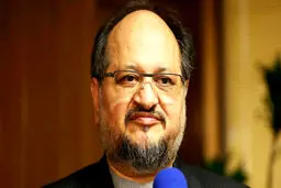 بازگشت محمد شریعتمداری به دولت / تغییرات بزرگ در هلدینگ خلیج‌فارس و استقلال
