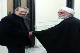 ناطق می‌تواند نقش هاشمی را ایفا کند اما لاریجانی نه