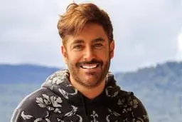 تصویر جالب از بوکسور حرفه‌ای ایرانی با محمدرضا گلزار