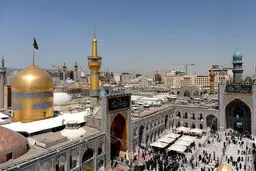  حرم رضوی بابت شهادت امام رضا (ع) به روایتی سیاه‌پوش شد