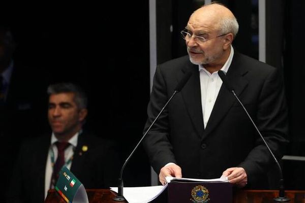 قالیباف: آمریکا فاقد صداقت و شفافیت در مذاکرات است