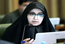 شعر خوانی نرجس سلیمانی در جلسه شورای شهر | تشبیه مدیریت شهرداری به دعوای دو کچل