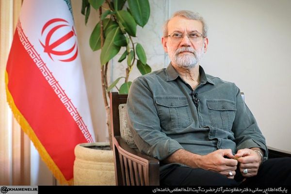 نه اپوزیسیون نمایشی نه کارگزار خاموش