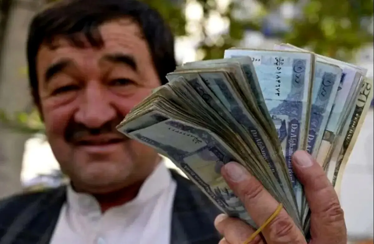 هشدار به همتی ، رکورد تاریخی ریزش ارزش ریال در مقابل افغانی