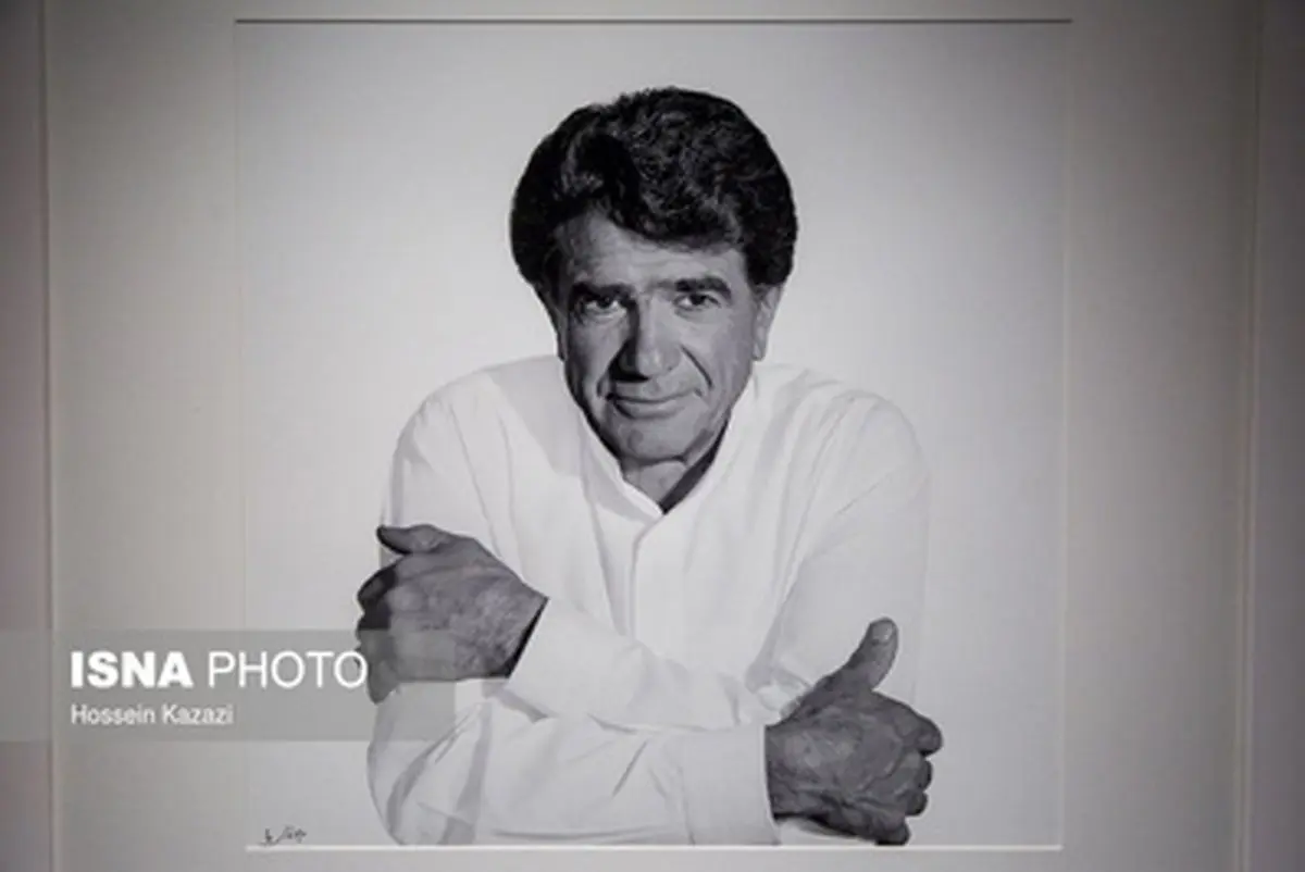 از محمدرضا شجریان تا شهرام ناظری روی دیوار /تصاویر