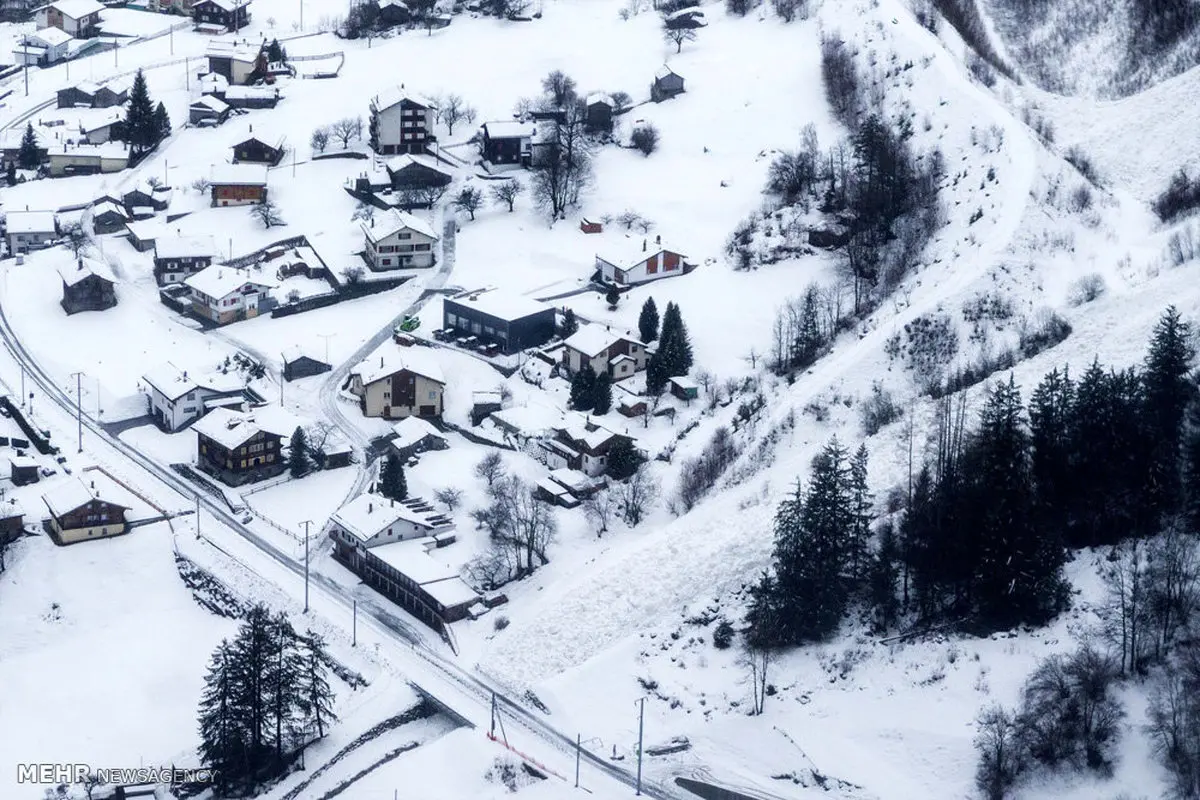 بارش سنگین برف و خطر وقوع بهمن در سوئیس/تصاویر