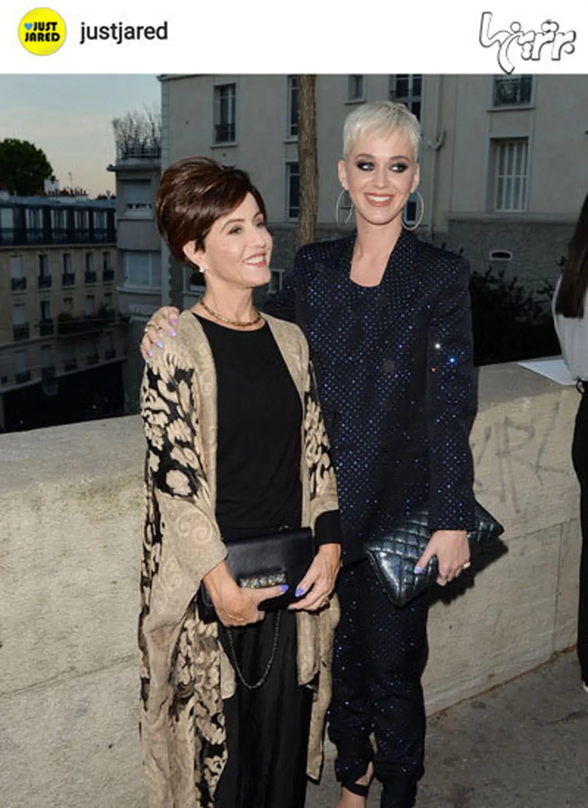 کیتی پری و مادرش در مراسم رونمایی از عطر جدید شنل / عکس