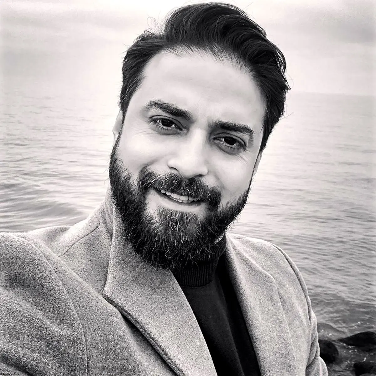 سلفی سیاه و سفید بابک جهانبخش