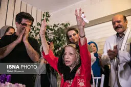 روایت تصویری از جشن تولد ایران درودی، بانوی نقاش