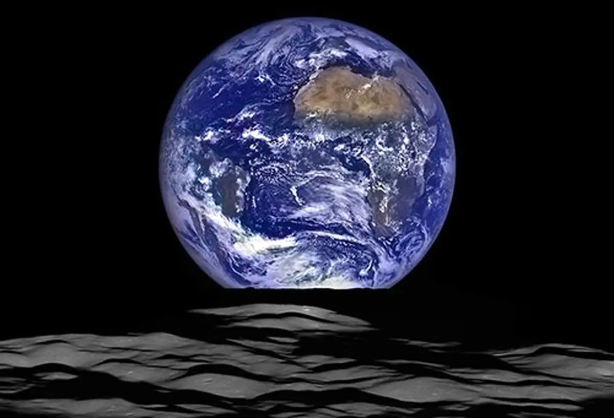 عکس خارق‌العاده ناسا از طلوع زمین بر فراز ماه