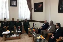 عکس: دیدار ظریف با فرماندهان سپاه