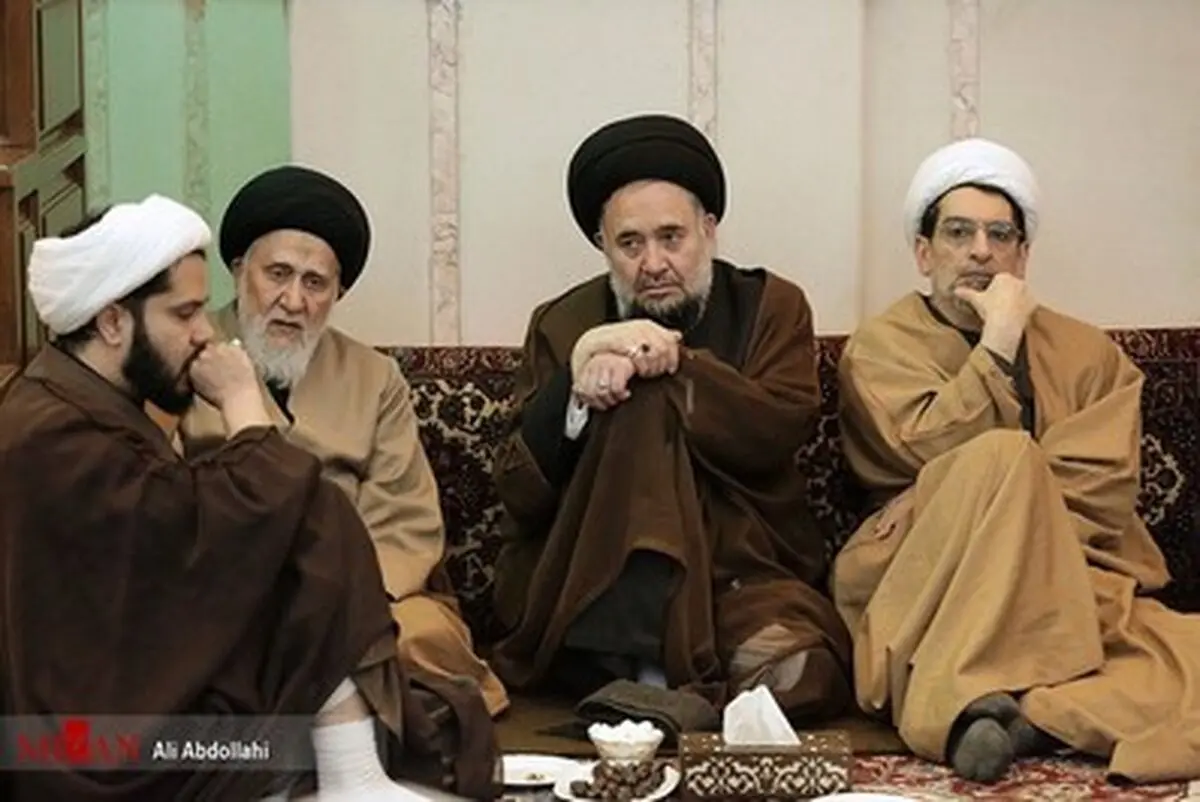 آخرین شب عزاداری فاطمیه در حسینیه آیت الله واعظ طبسی/تصاویر