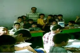 سردار آزمون سر کلاس اول ابتدایی/عکس