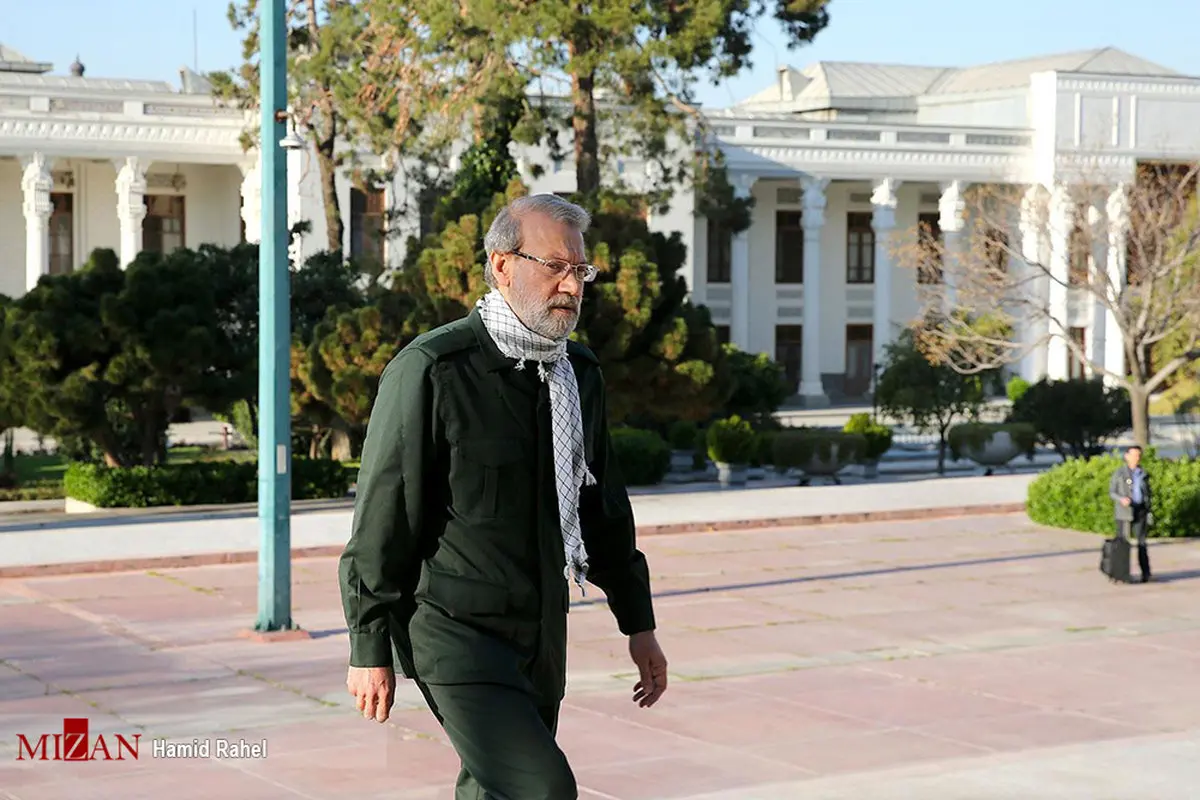 عکس: لاریجانی در لباس سپاه!