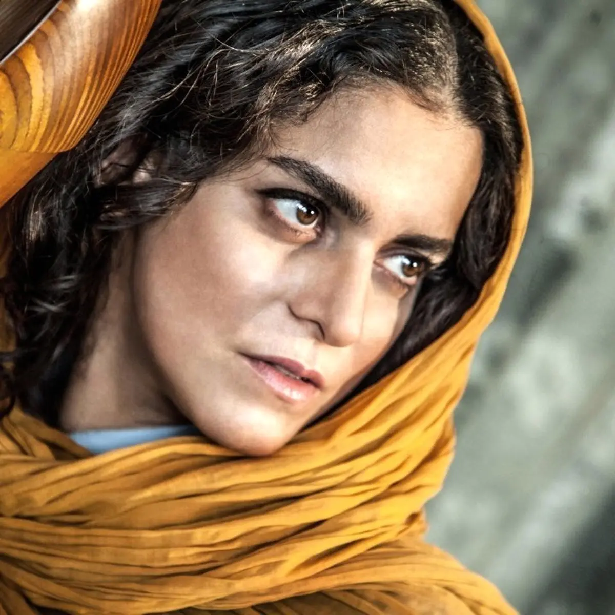 چهره حیران غزل شاکری + عکس