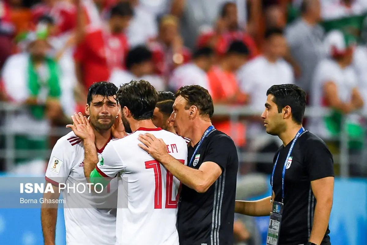 تصاویری از اشک و حسرت بازیکنان ایران پس از حذف از جام جهانی
