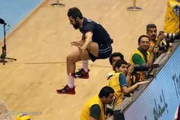 پرش بلند و خیره کننده سعید معروف/عکس