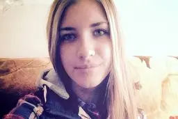 آیا این دختر کسی است که روی بمب منفجر شده در هواپیما روسیه نشسته بود؟!