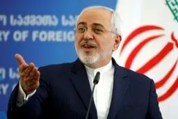 واکنش ظریف به سلفی‌های نمایندگان: در روز تحلیف بسیاری از روسای مجلس به دنبال عکس گرفتن با من بودند