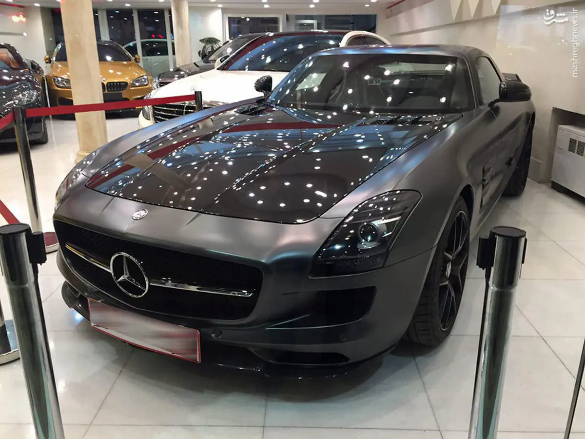 خودروی 5 میلیاردی در نمایشگاهی در تهران/عکس