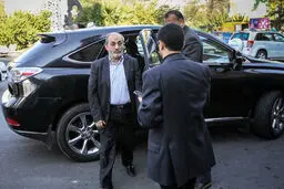 محسن رفیق دوست چه ماشینی سوار می‌شود؟
