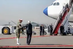 پیش بینی وزیر اطلاعات احمدی نژاد درباره آمریکا/ وزارت خارجه ايران به امريكا هشدار داد/ اولین مواجهه ولایتی و روحانی بعد از مجادله برجامی/ تصویری از حضور فرزند رهبر انقلاب در راهپیمایی روز قدس/شعارهای تند علیه علی اکبر صالحی در راهپیمایی امروز/ خداحافظی خا