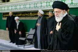 تصاویر آخرین شب عزاداری امام حسین با حضور مقام معظم رهبری