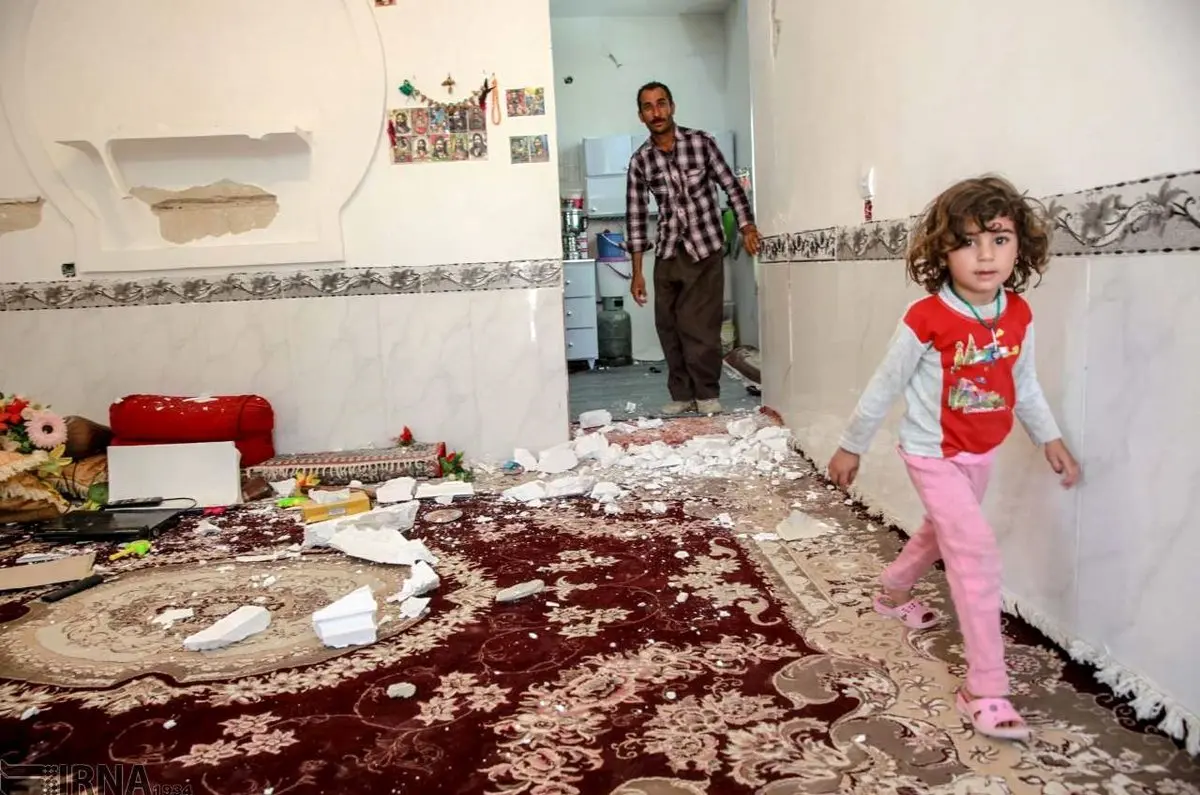 آخرین تصاویر از خسارات زلزله ۵.۹ ریشتری شب گذشته تازه‌آباد کرمانشاه