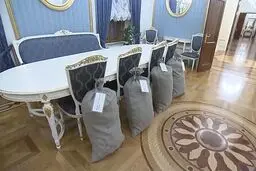 هدیه عجیب برای پوتین/ عکس