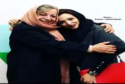 عکس جالب گلاره عباسی در آغوش مرضیه برومند
