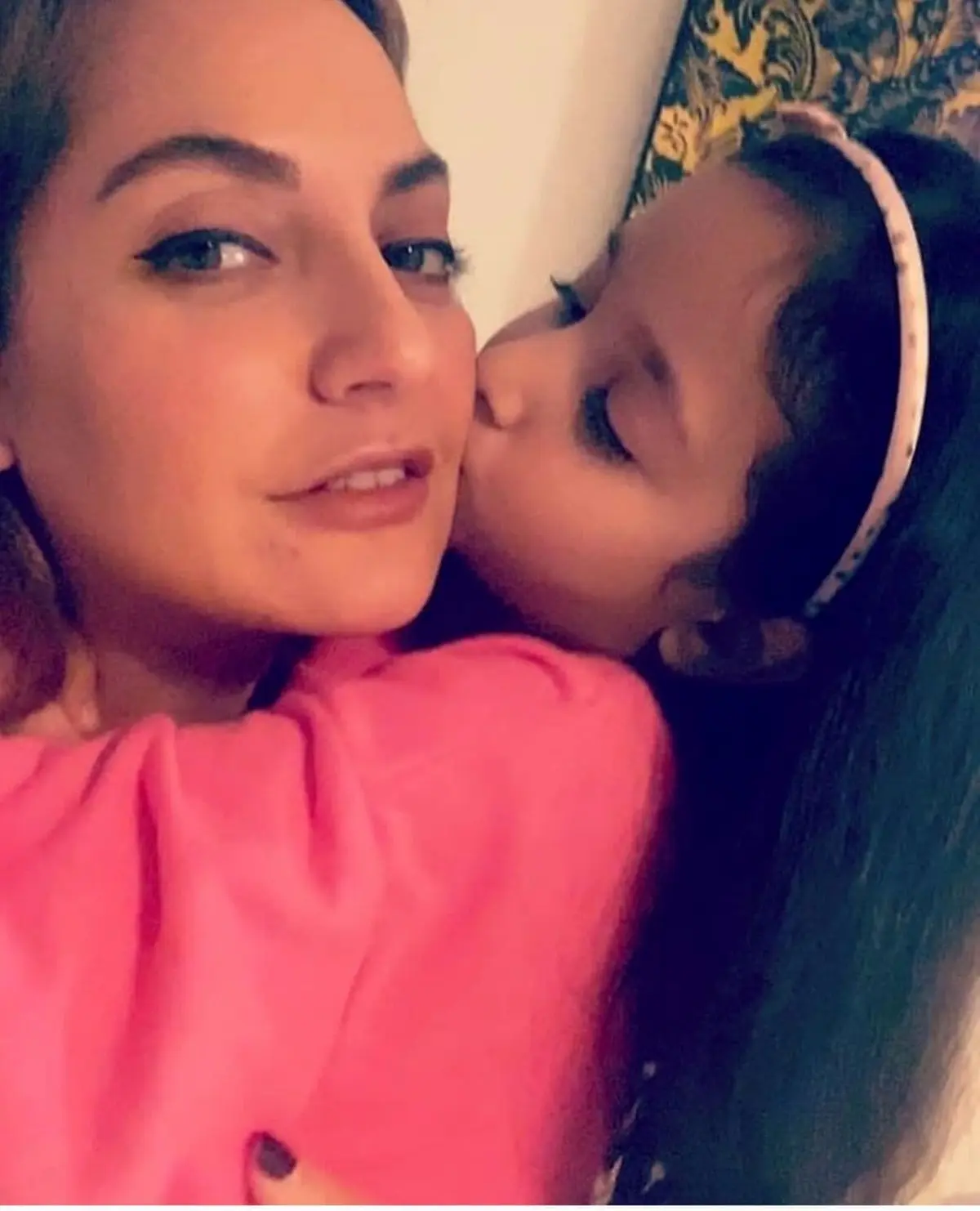 عکس دیده نشده مهنازافشار و دخترش