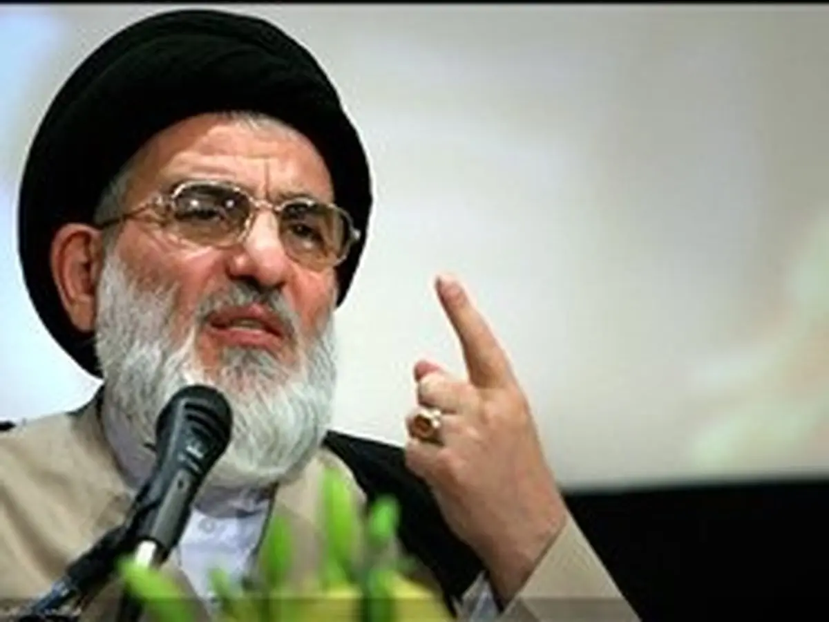 آیت‌الله هاشمی شاهرودی مطرح کرد: افشای ماهیت گروه‌ انحرافی تکفیری