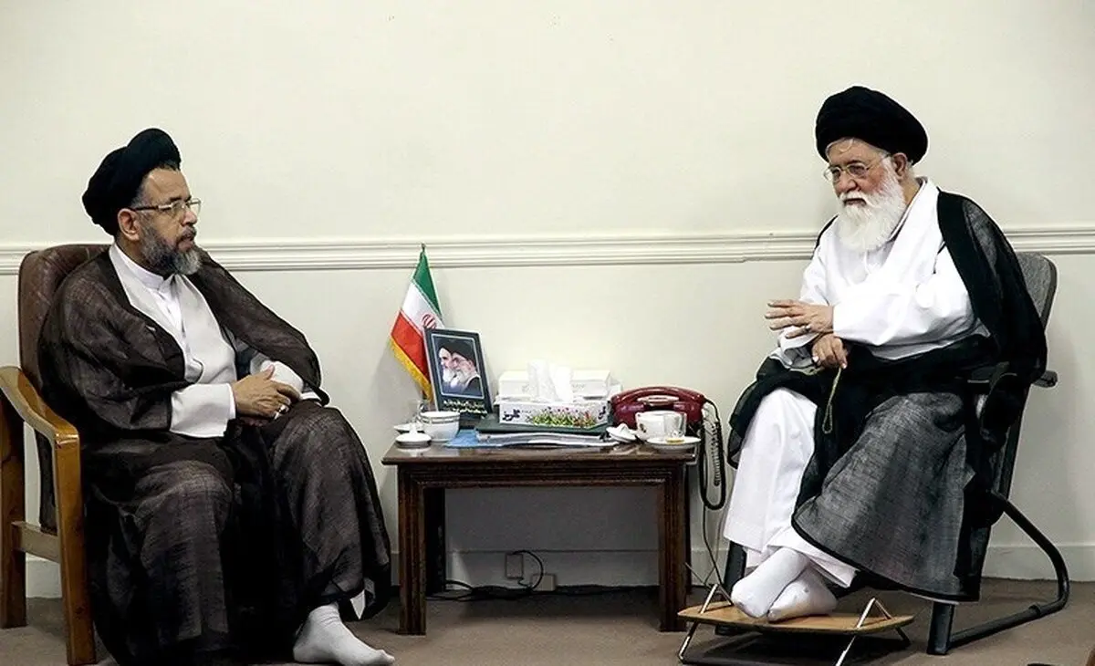 وزیر اطلاعات با آیت‌الله علم‌الهدی بازدید کرد
