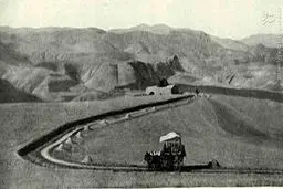 جاده قزوین - رشت در سال ۱۳۰۰ + عکس