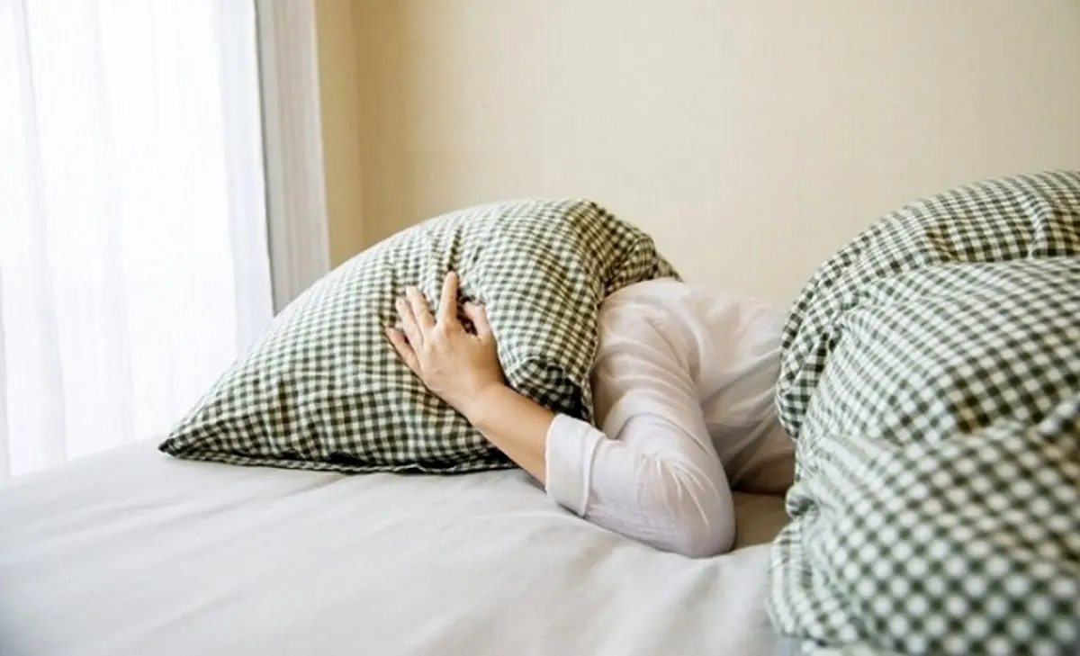 10 خوراکی خواب آور/ با خوردن این خوراکی‌ها به راحتی بخوابید + جدول