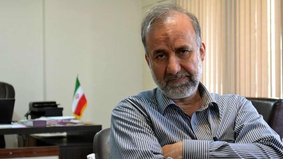 حسن بیادی: چهره نظامی اقبالی بین مردم برای ۱۴۰۰ ندارد/ احمدینژاد به تنهایی رقیب بلامنازع دو جناح چپ و راست است