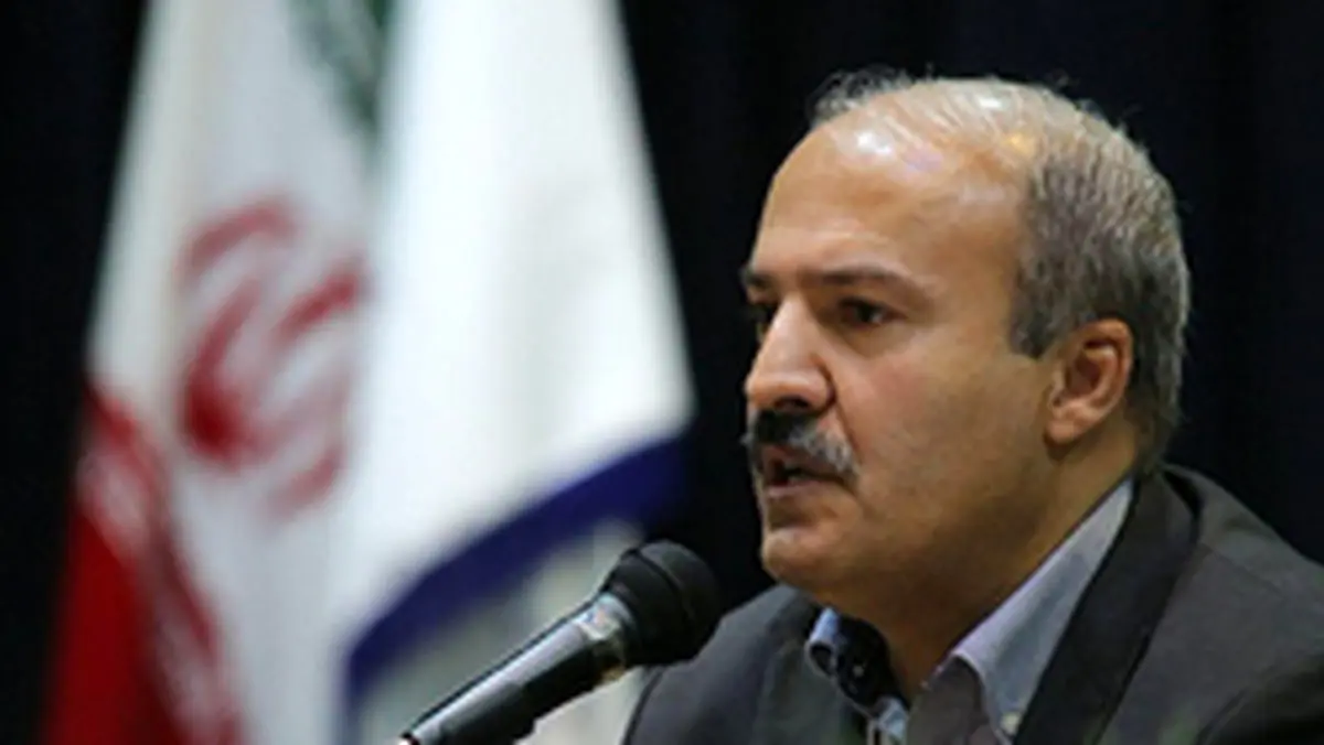 داریوش قنبری: اختلاف کرباسچی با عارف شخصی است و ربطی به جریان اصلاحات ندارد