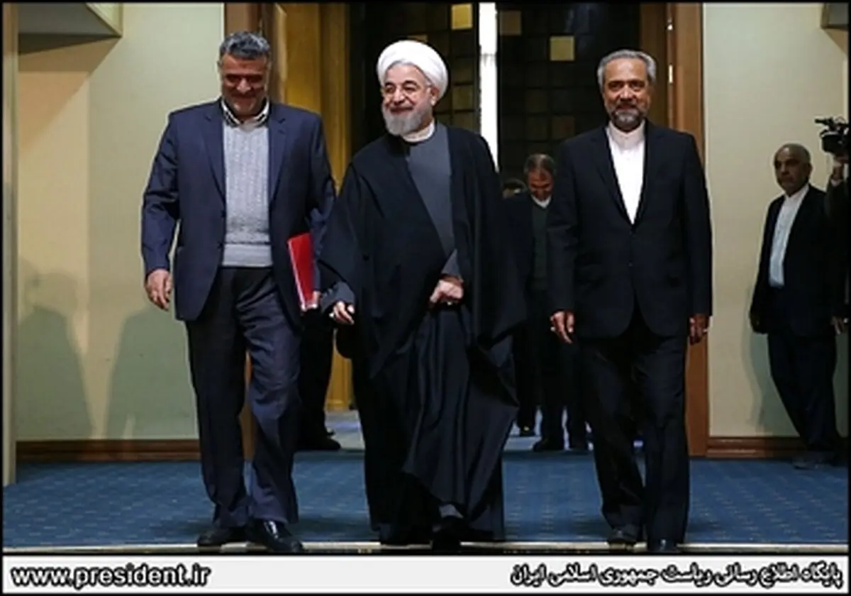 تجلیل روحانی  از تولیدکنندگان برتر بخش کشاورزی/ تصاویر