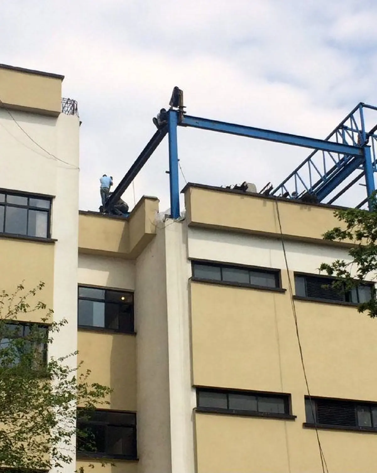 ساخت و ساز غیرقانونی در دانشکده داروسازی دانشگاه تهران/ عکس