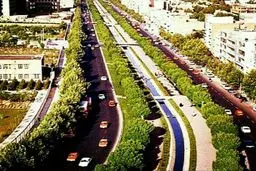 تصویری قدیمی و زیبا از بلوار کشاورز