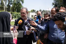 تصاویری از حواشی حیاط دولت با حضور خبرنگاران و وزرا