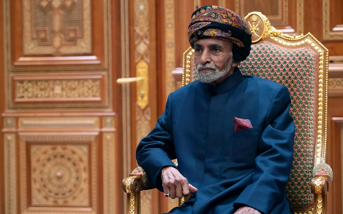 نگاهی به زندگی سیاسی سلطان قابوس/ جانشین پادشاه عمان کیست؟ + عکس