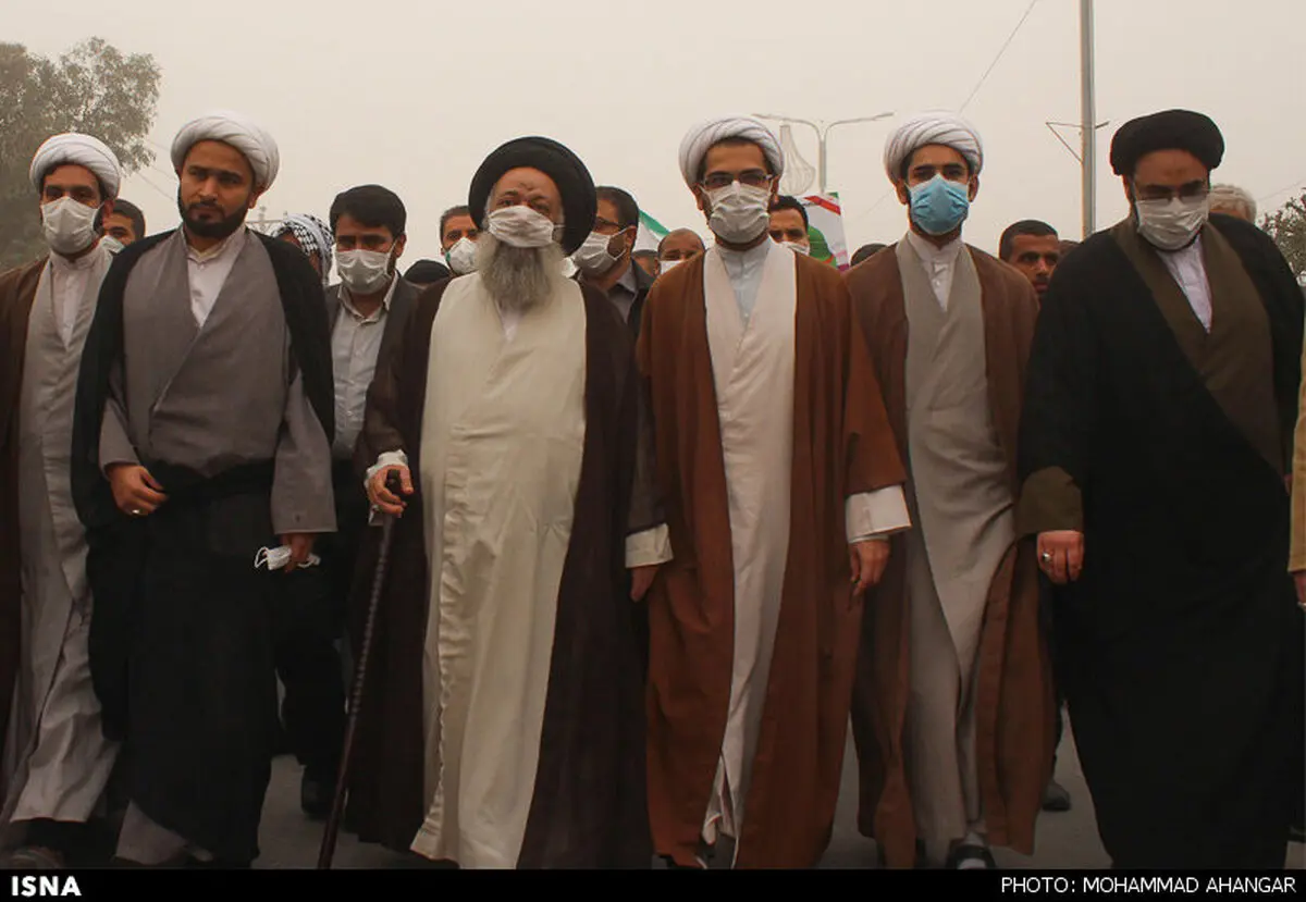 امام جمعه اهواز با ماسک در راهیپمایی 22 بهمن/ عکس