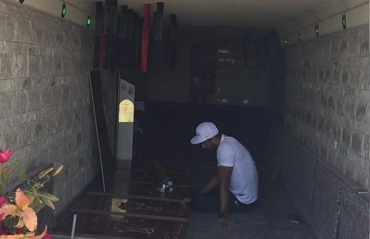 سوشا مکانی در کهف الشهدا / عکس