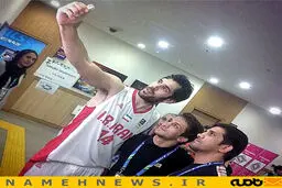 سلفی نیکخواه بهرامی با دبیر و سوریان