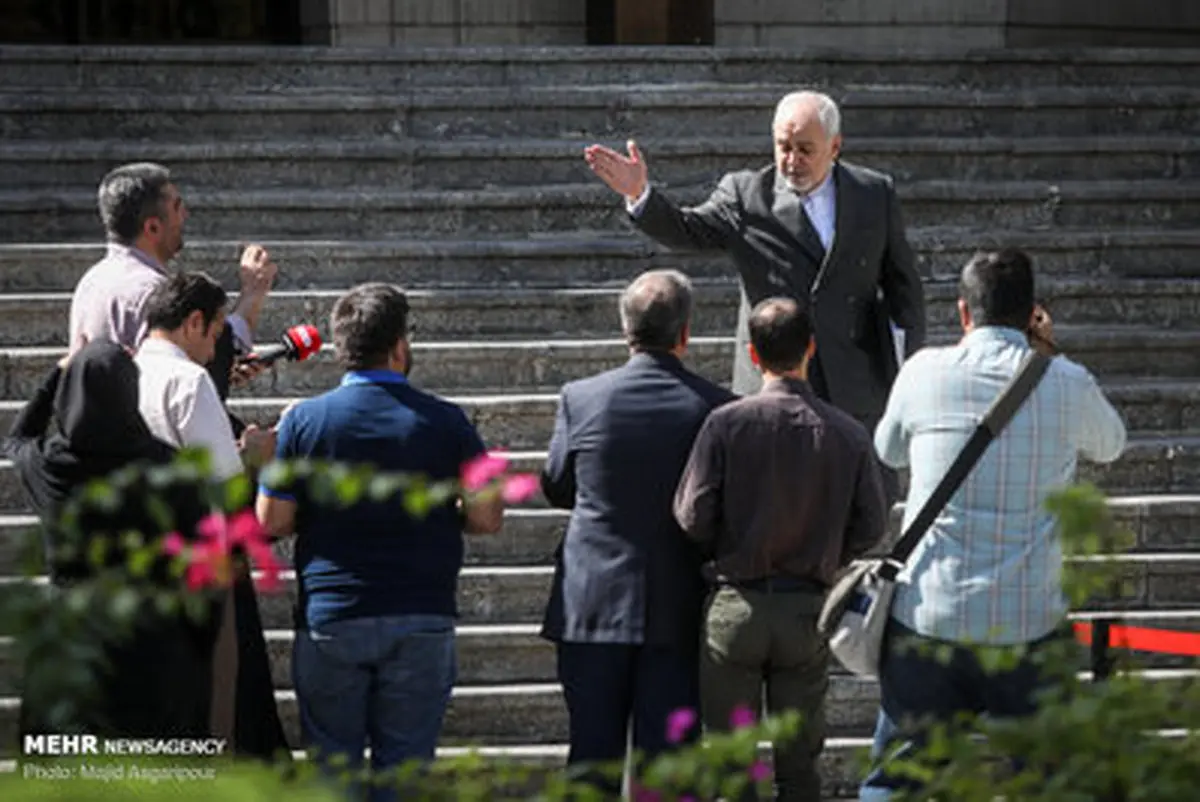 حاشیه جلسه هیات دولت