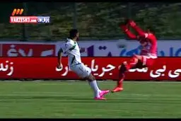 صحنه جنجالی پرسپولیس ـ ذوب آهن/عکس