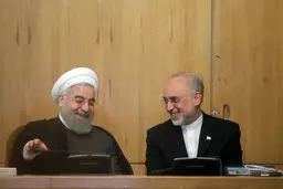 دلجویی روحانی از صالحی/تصاویر