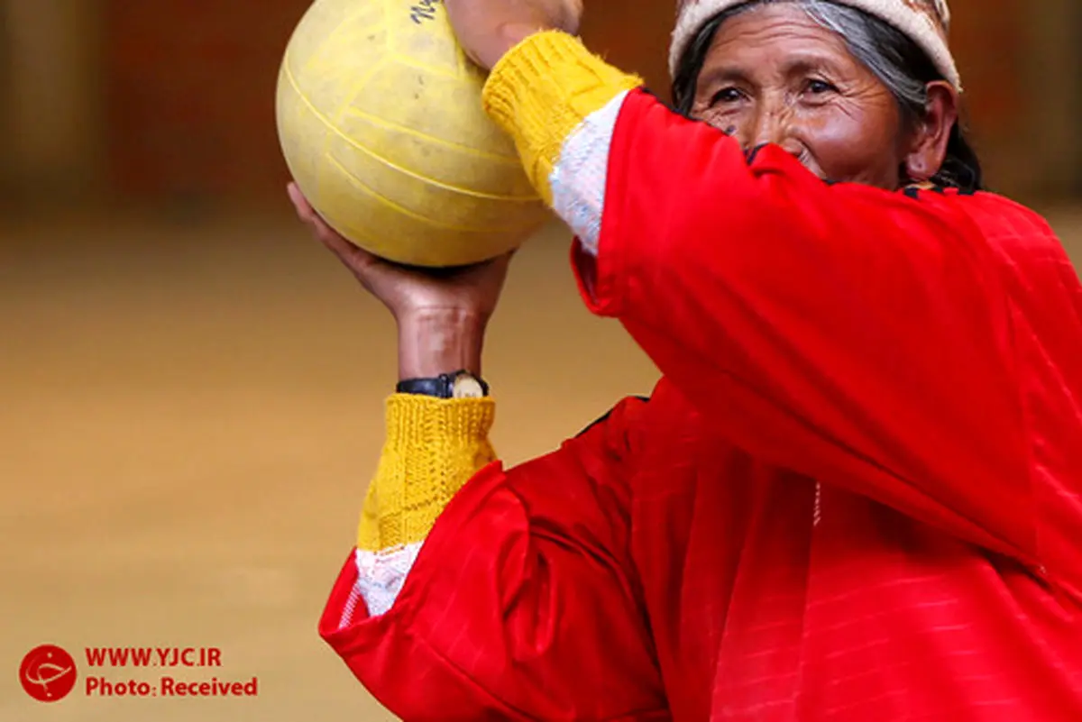 تیم هندبال مادربزرگان در آمریکای جنوبی (عکس)